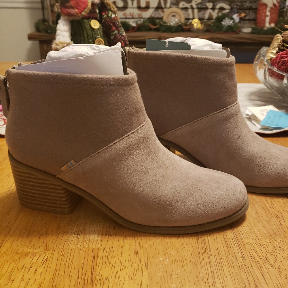 Toms booties